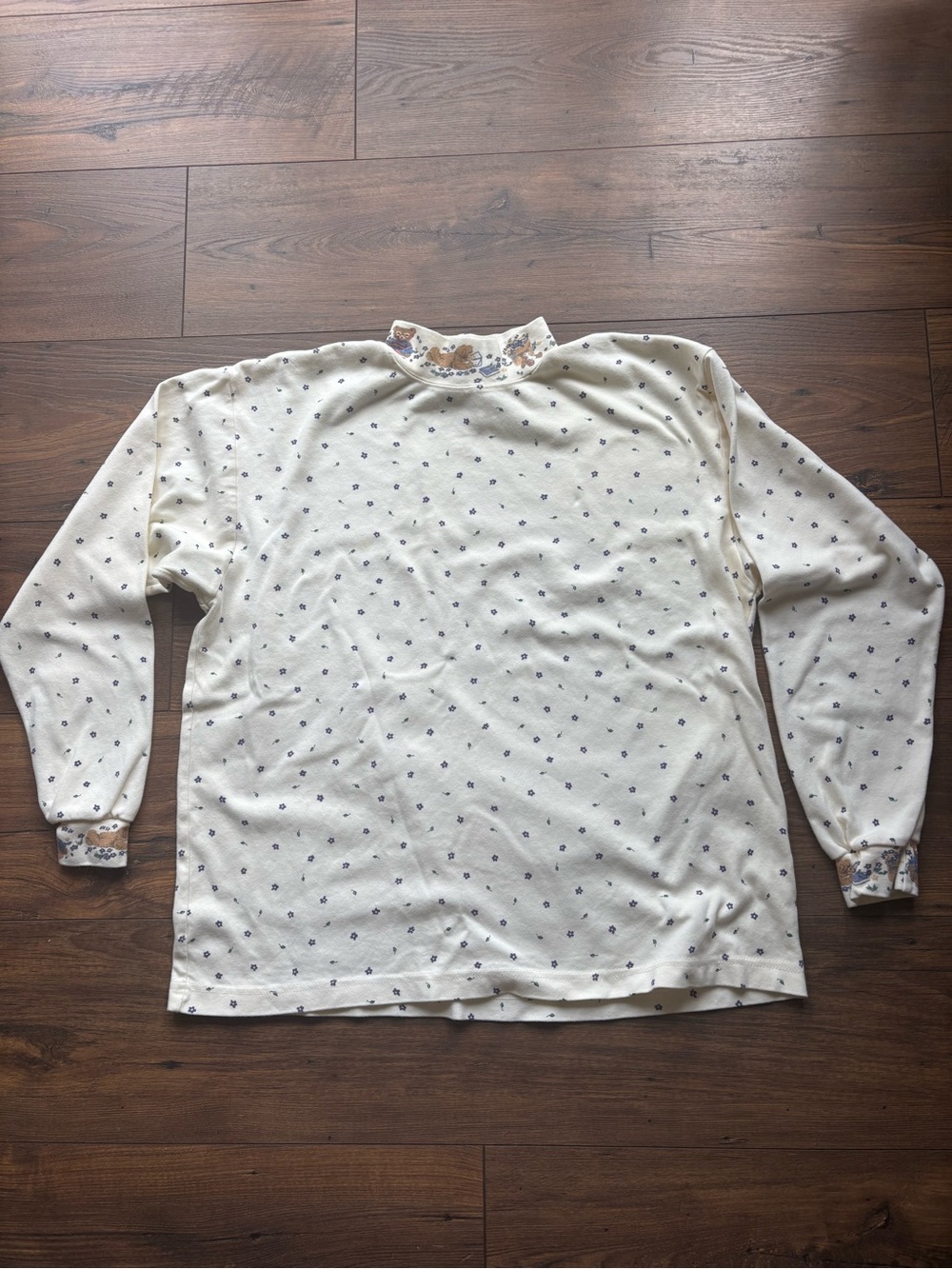 Northern Reflections Vintage 90’s Mock Turtleneck W/Teddy Bear&Floral Print Lg